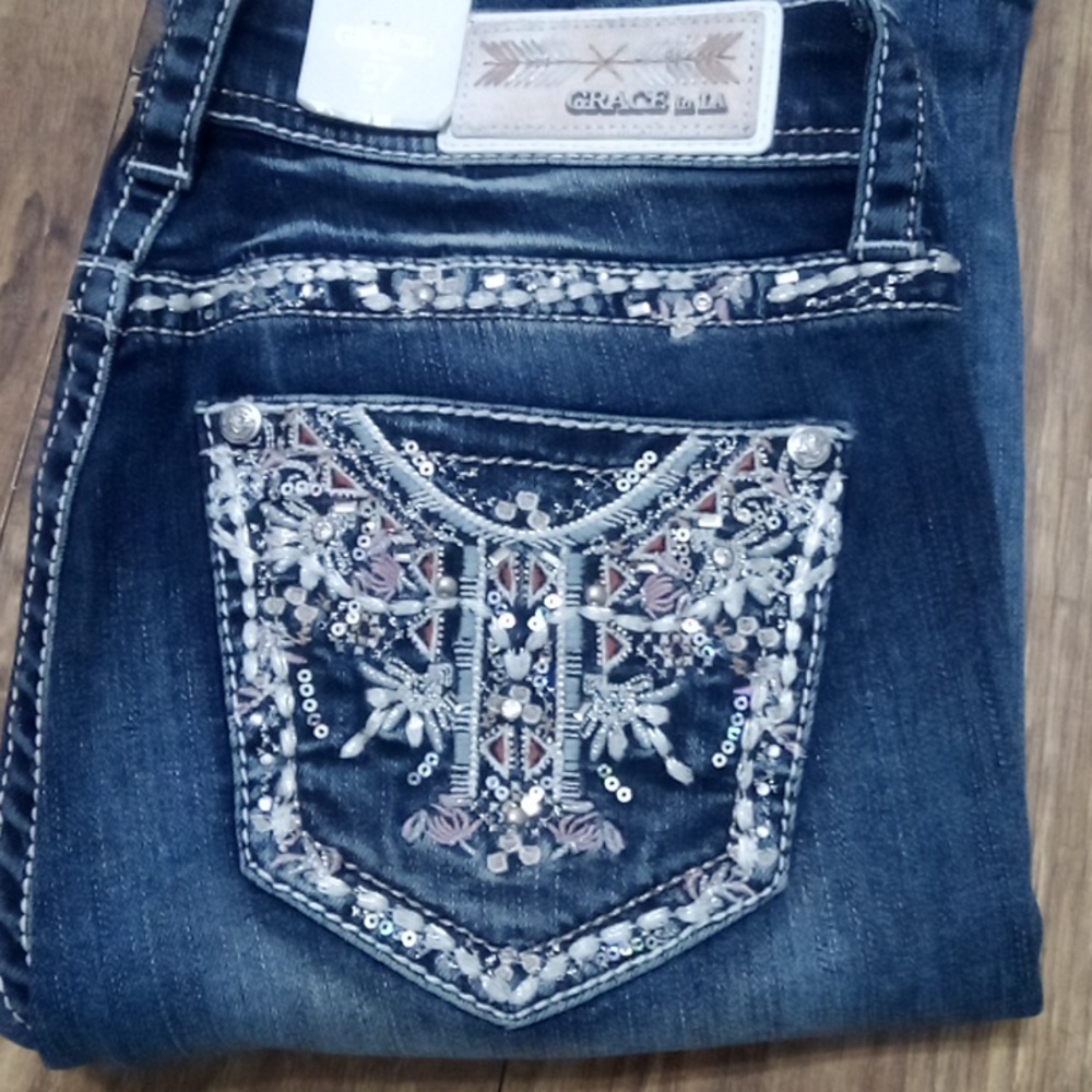 Grace in LA Women's 27 Embellished Shimmer Distressed Fade Boot Cut NWT